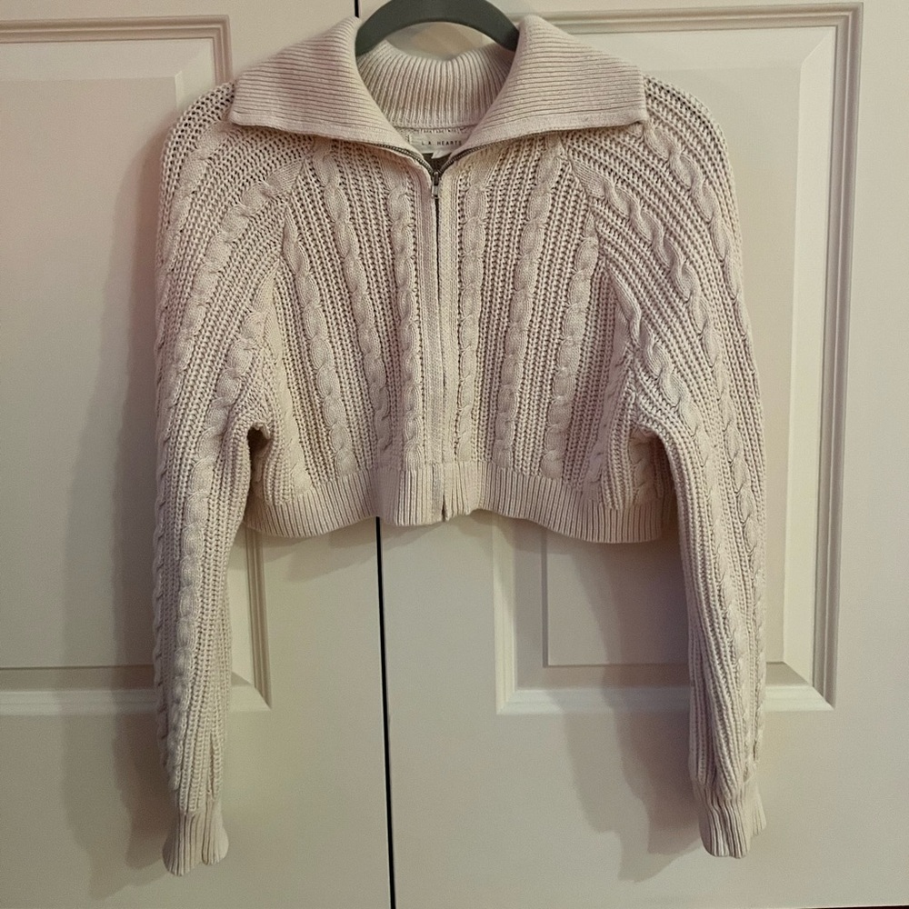 Small PacSun cropped knitted sweater